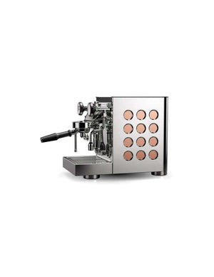 مكينة قهوة Rocket APP TCA باللون الفضي والنحاسي chrome copper side profile view.