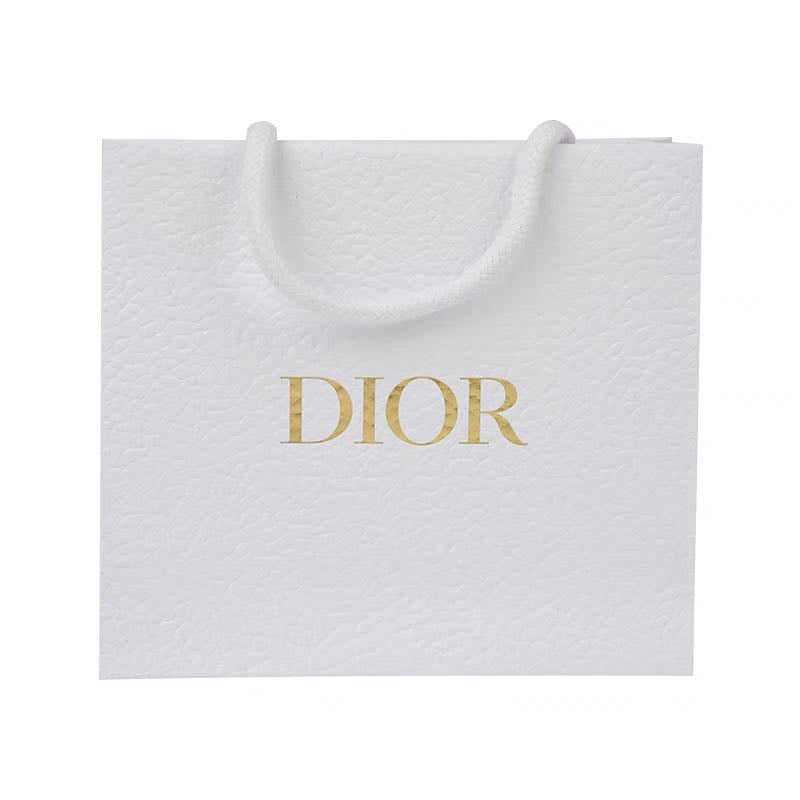 ثنائي بلاشر وإضاءة Dior Rouge Blush لمكياج فاخر