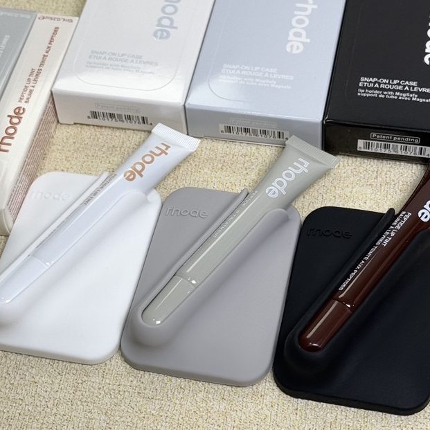 غطاء جوال Snap-On Lip Case من rhode مخصص لحمل الروج