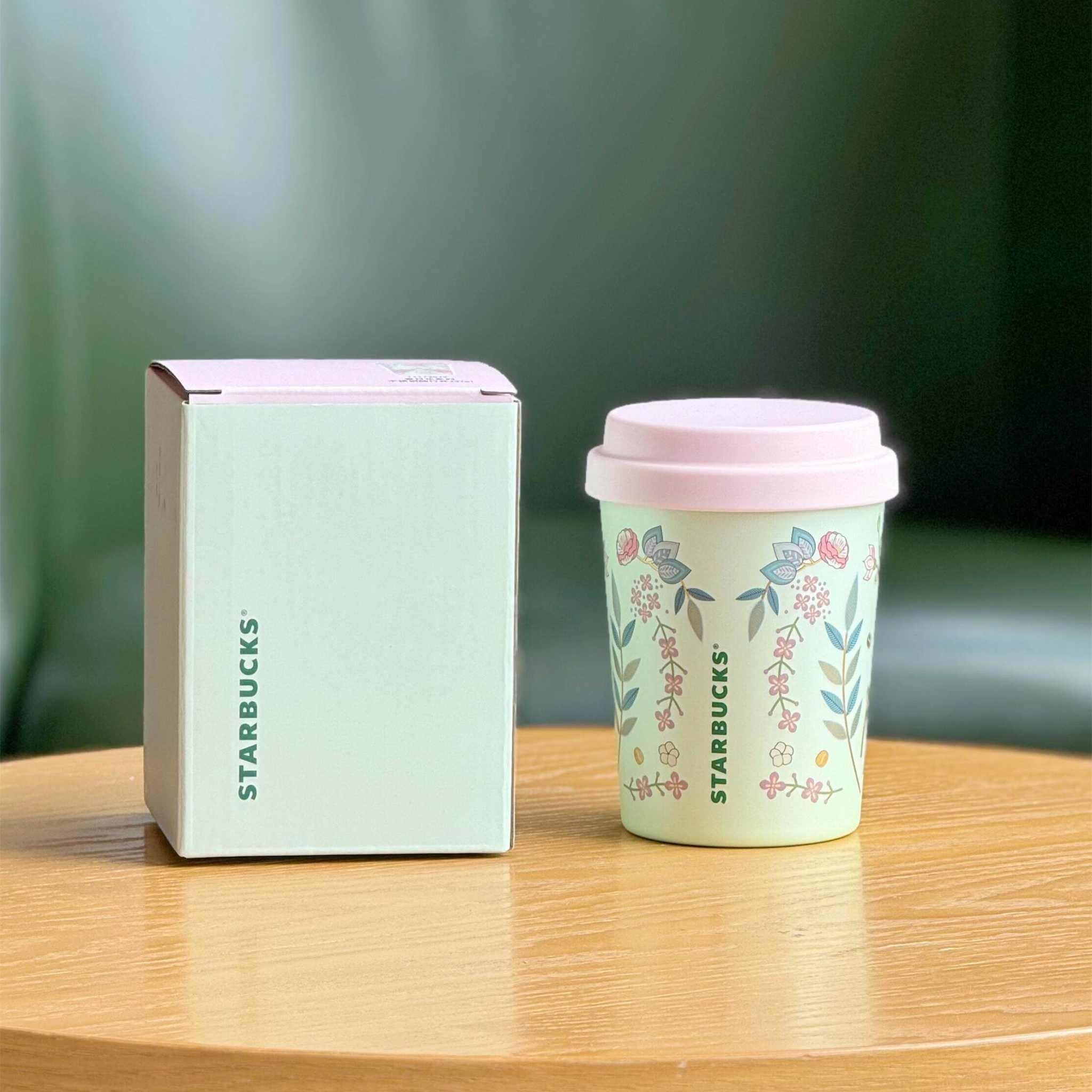 كوب Starbucks بتصميم Floral وألوان Pastel مميزة.