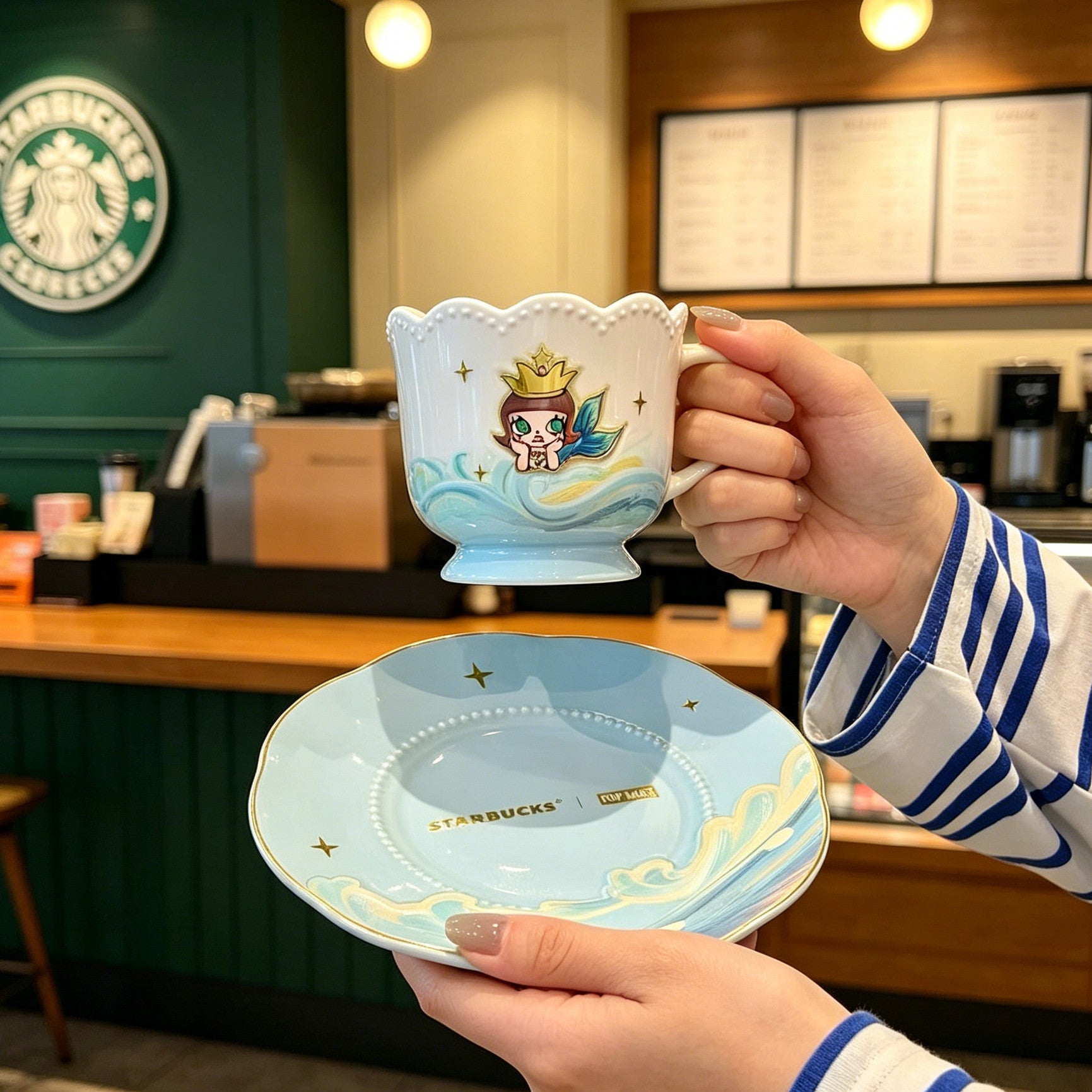 كوب سيراميك Starbucks x POP MART مع صحن بتصميم حورية البحر