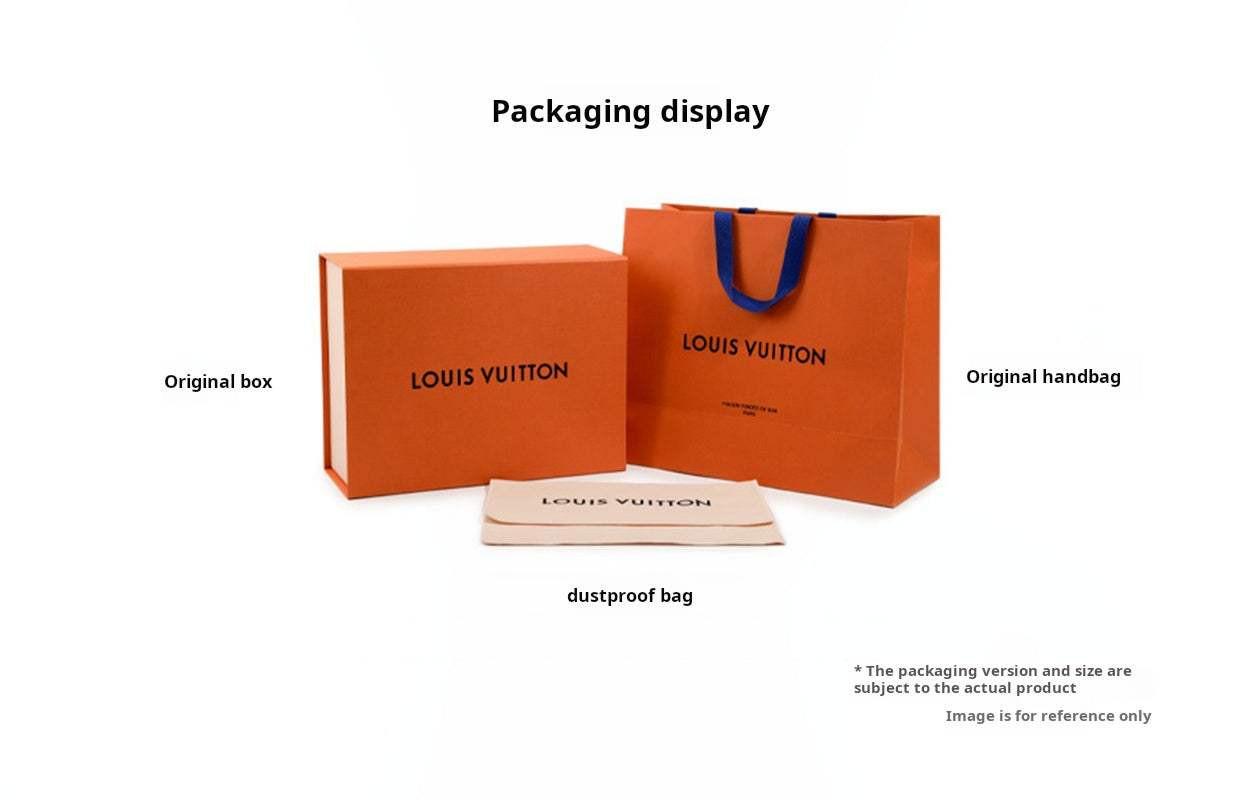 حقيبة سفر Louis Vuitton Keepall قماش Denim باللون الأزرق.